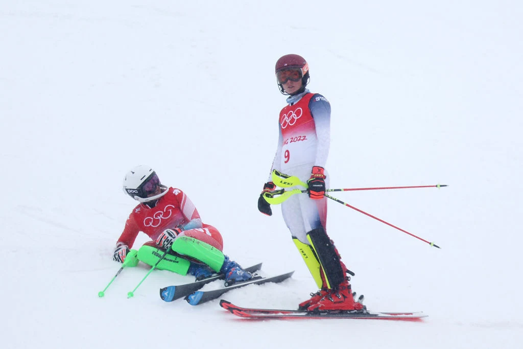 Mikaela Shiffrin (z prawej) Mikaela Shiffrin (z prawej)