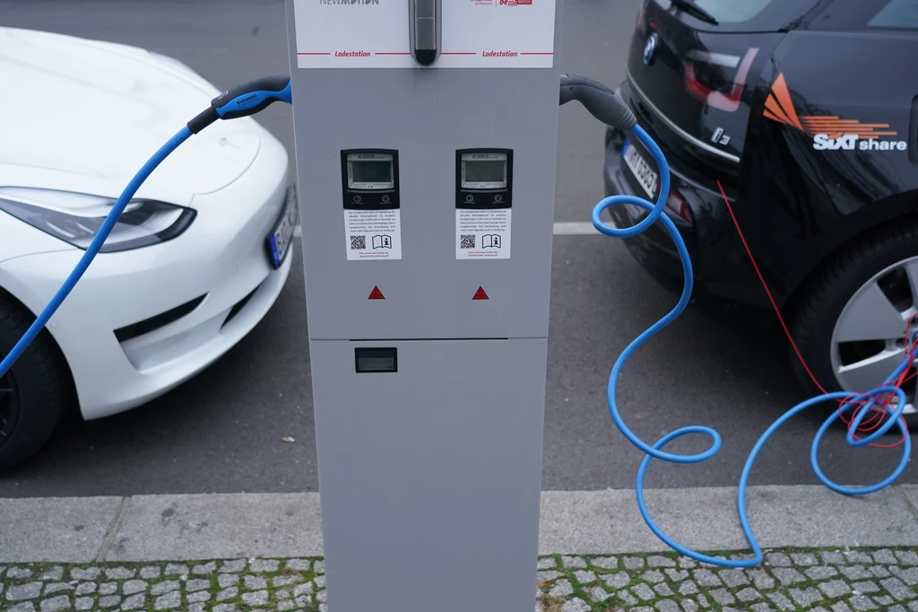 W Polsce jest niespełna 20 tysięcy samochodów elektrycznych