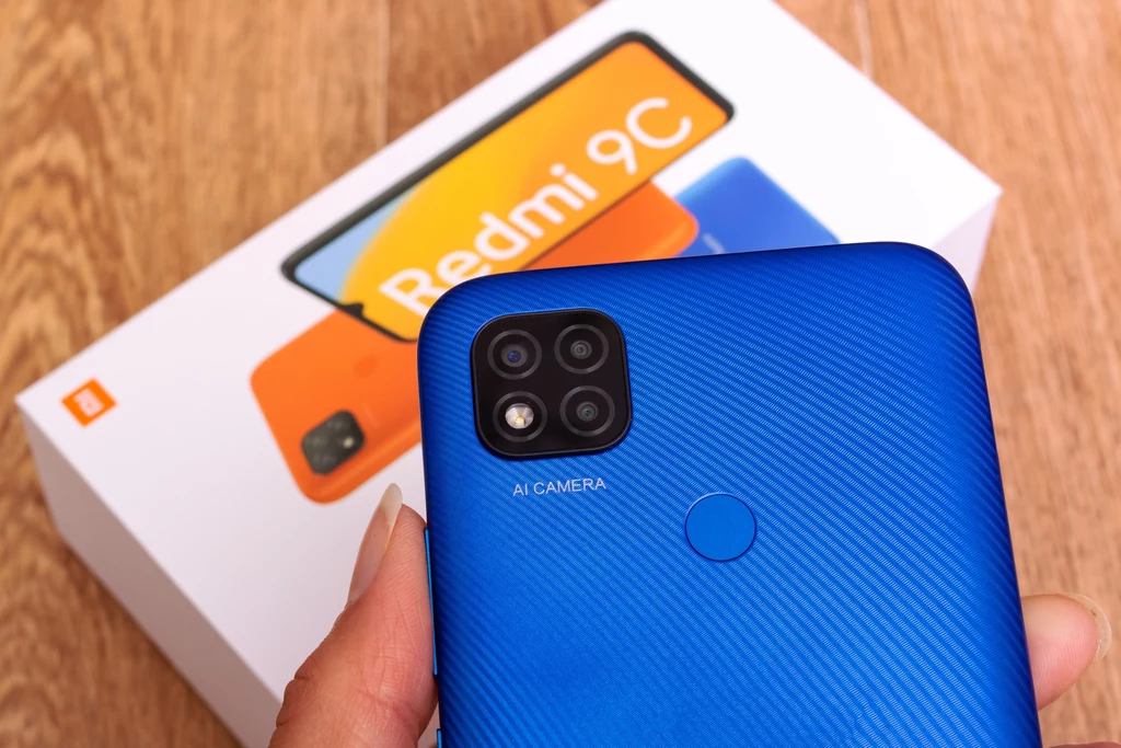 Redmi 9C dzięki modułowi NFC może posłużyć za wygodną formę płatności