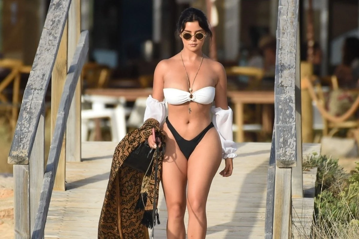Demi Rose uwielbia chwalić się swoim ciałem. To właśnie figura jest jej znakiem rozpoznawczym Demi Rose uwielbia chwalić się swoim ciałem. To właśnie figura jest jej znakiem rozpoznawczym