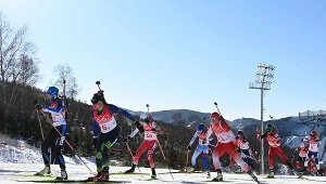 Bieg masowy w biathlonie. Pekin 2022