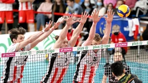 Tie-break w klasyku PlusLigi. PGE Skra coraz bliżej czuba tabeli