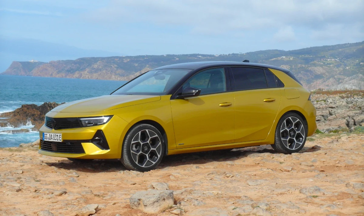 Opel Astra 2022