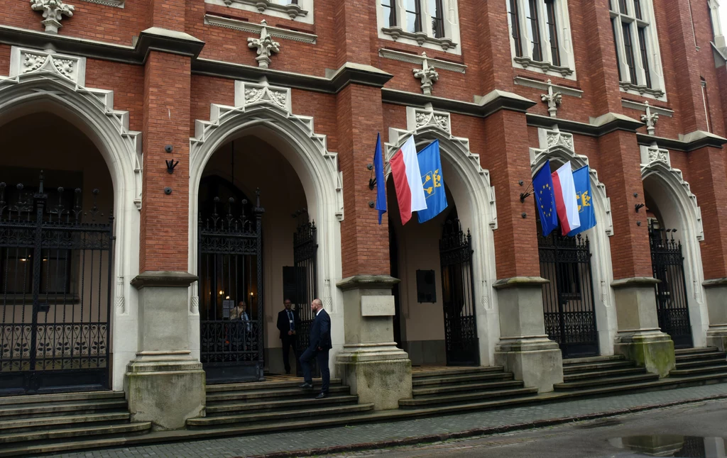 Władze Uniwersytetu Jagiellońskiego zostały zaalarmowane o kontrowersyjnym wpisie swojego pracownika