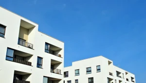 Deweloperzy i inwestorzy indywidualni oddali do użytkowania odpowiednio 51,6%  i 46,5% ogólnej liczby  mieszkań