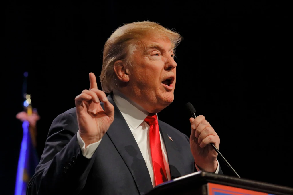 Donald Trump twierdzi, że należy zwiększyć wydobycie ropy naftowej na Morzu Północnym kosztem farm wiatrowych