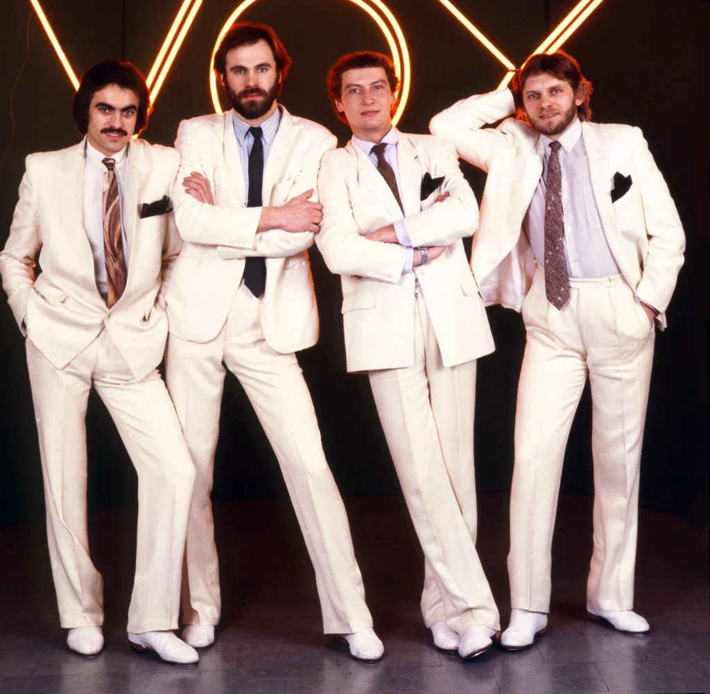 Zespół VOX dbał o każdy detal swojego występu - od ubioru po choreografię Zespół VOX dbał o każdy detal swojego występu - od ubioru po choreografię