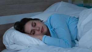 Śpisz przy rozkręconym kaloryferze? Naukowcy ostrzegają przed skutkami