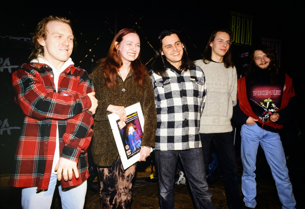 Hey w 1994 roku - od lewej: Robert Ligiewicz, Kasia Nosowska, Piotr Banach, Marcin Żabiełowicz i Jacek Chrzanowski