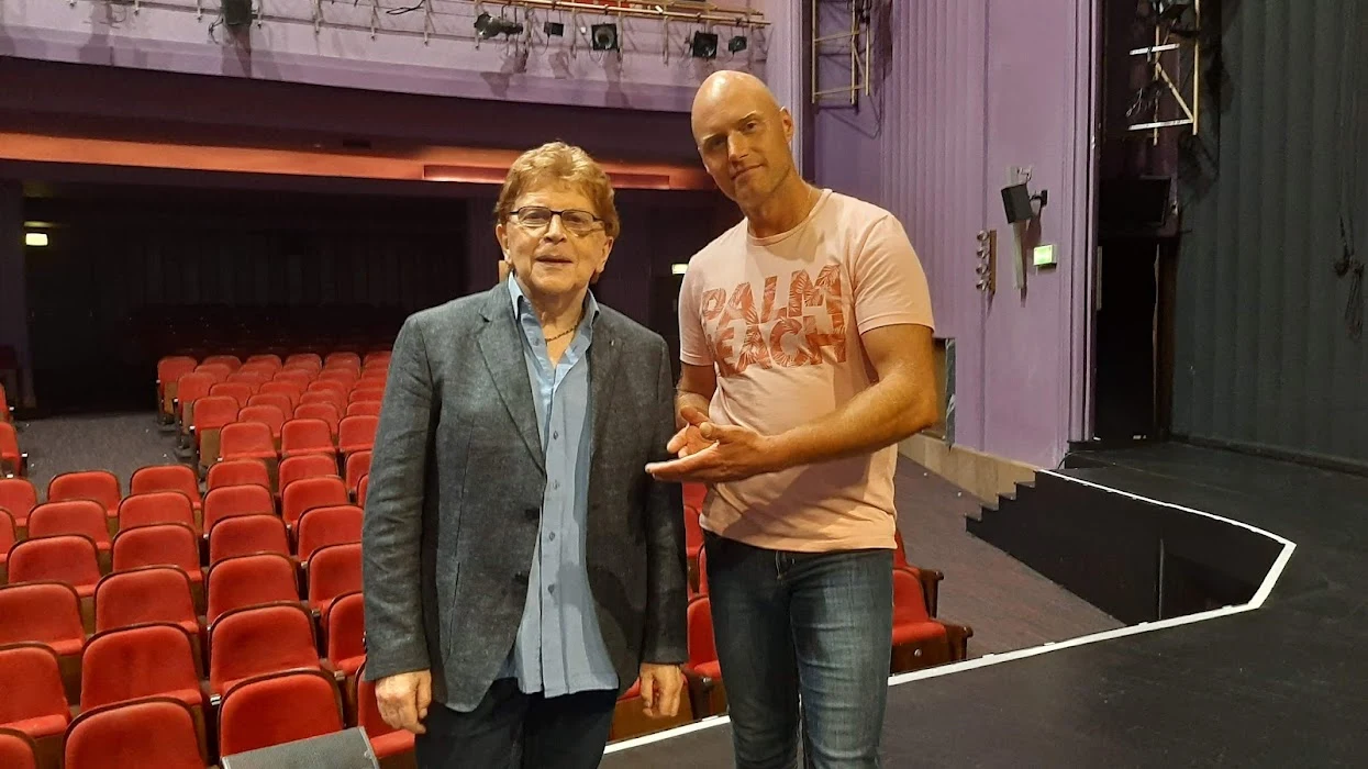 Krzysztof Cwynar pomaga synowi Krawczyka w walce z wdową