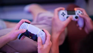 PlayStation 4 i PlayStation 5: największe i najciekawsze premiery gier (kwiecień 2022)