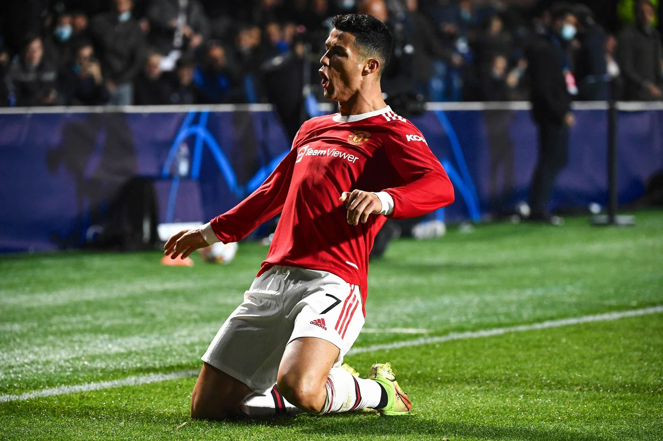 Cristiano Ronaldo w meczu Ligi Mistrzów. Cristiano Ronaldo w meczu Ligi Mistrzów.