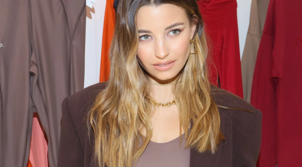 Julia Wieniawa oddaje swoje ubrania Ukrainkom! Julia Wieniawa oddaje swoje ubrania Ukrainkom!