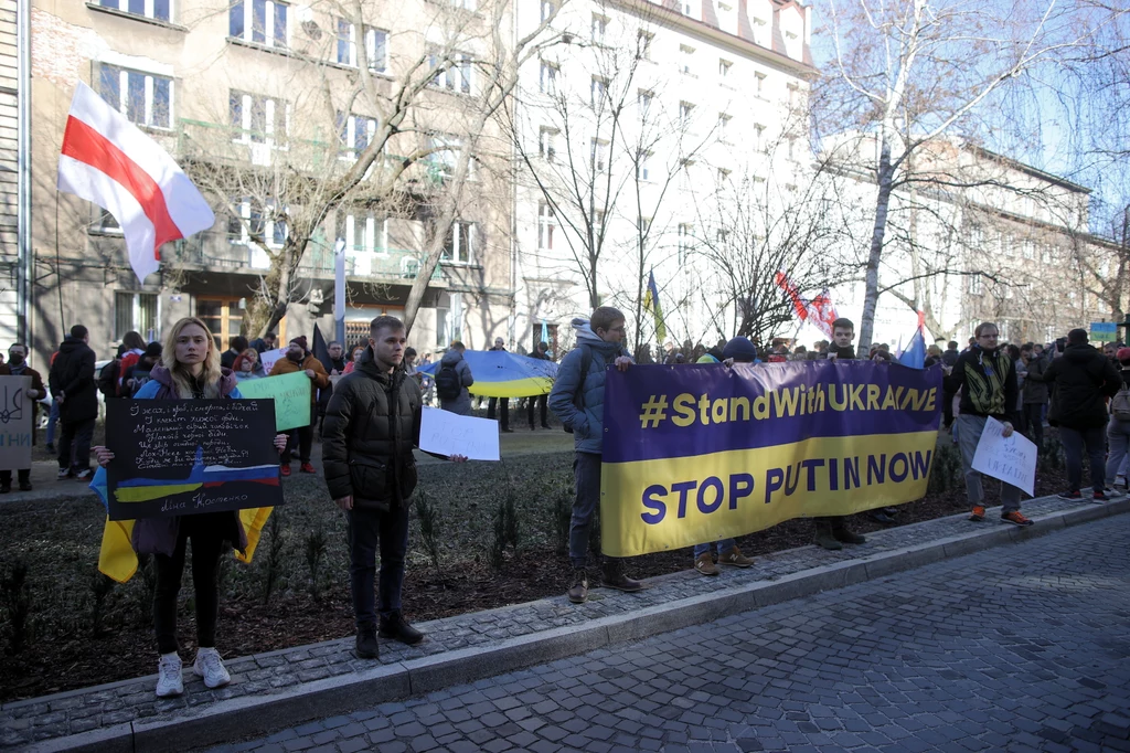 Demonstracja poparcia dla Ukrainy w Krakowie Demonstracja poparcia dla Ukrainy w Krakowie
