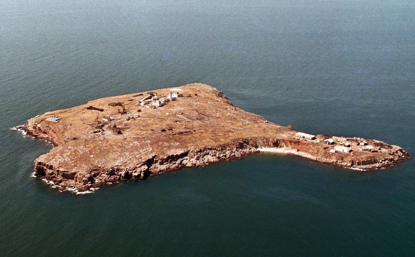 Ostriw Zmijinyj - Wyspa Węży na Morzu Czarnym Ostriw Zmijinyj - Wyspa Węży na Morzu Czarnym