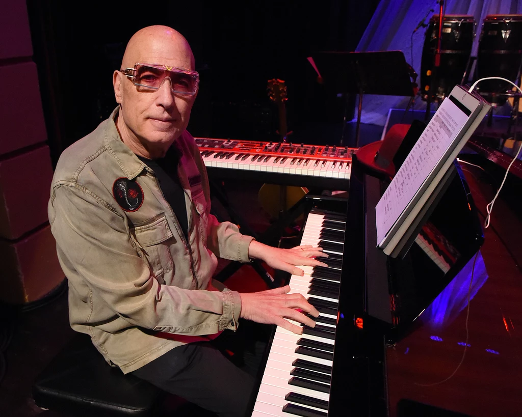 Mike Garson modli się za Ukrainę