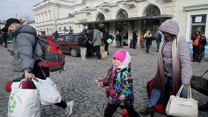 Otwarcie sklepów ma związek z napływającymi do Polski uchodźcami z Ukrainy