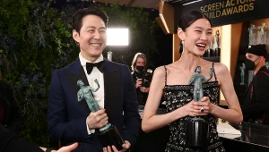 Lee Jung-jae oraz Jung Ho-yeon na ceremonii wręczenia Nagród Gildii Aktorów