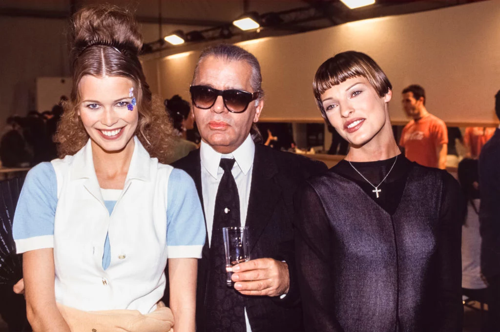 Karl Lagerfeld, Linda Evangelista i Claudia Schiffer rok 1994
