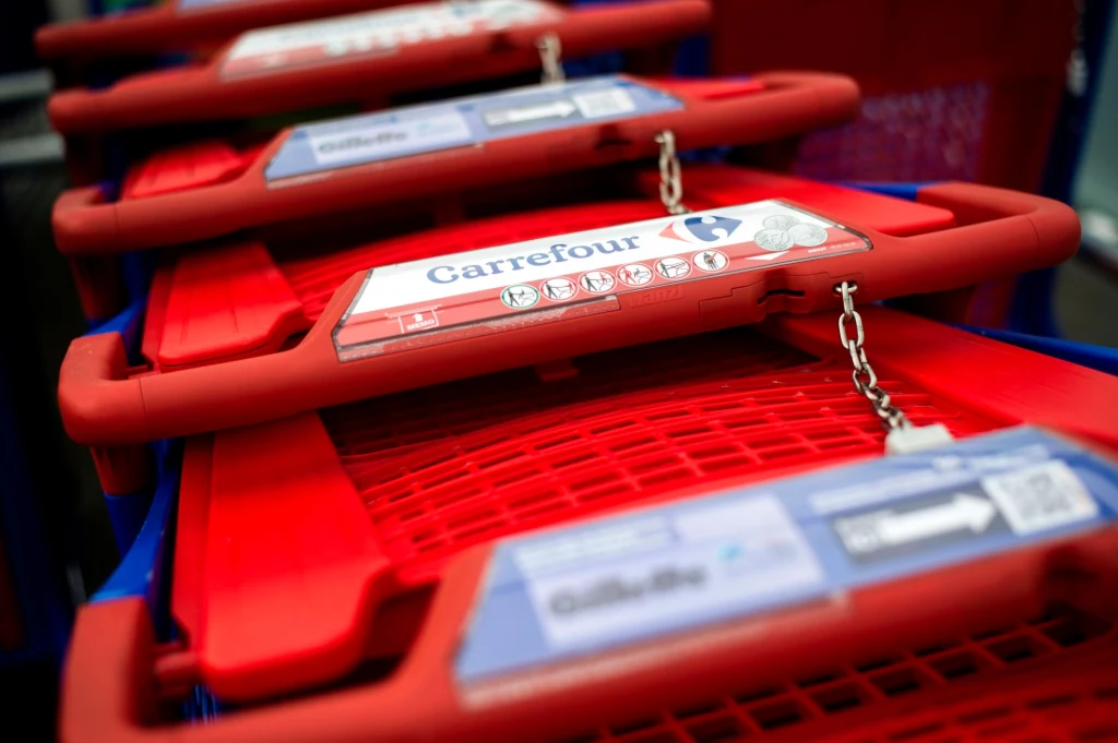 Carrefour Polska wycofuje ze sprzedaży produkty z Rosji i Białorusi