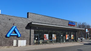 Aldi zarządza w Polsce siecią 204 sklepów i zatrudnia niemal 3,6 tys. pracowników