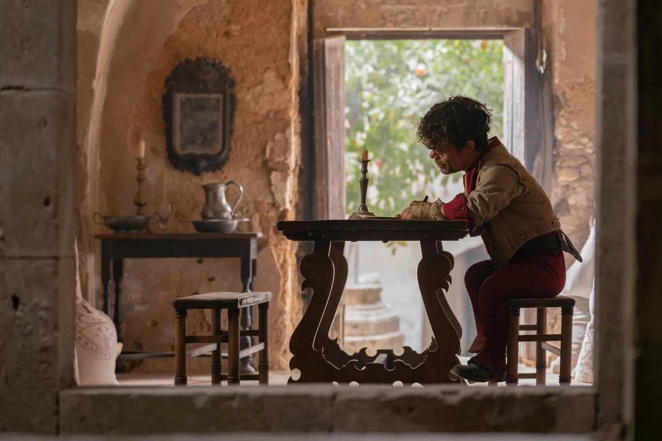 Peter Dinklage w filmie "Cyrano"