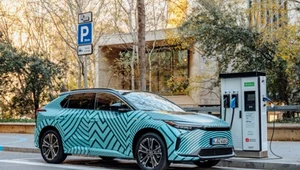 Elektryczna Toyota bZ4x - ceny startują od 201 900 zł