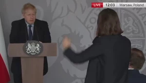 Boris Johnson i Daria Kaleniuk podczas konferencji prasowej 