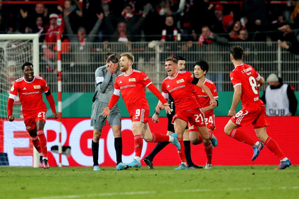 Radość piłkarzy Unionu Berlin Radość piłkarzy Unionu Berlin