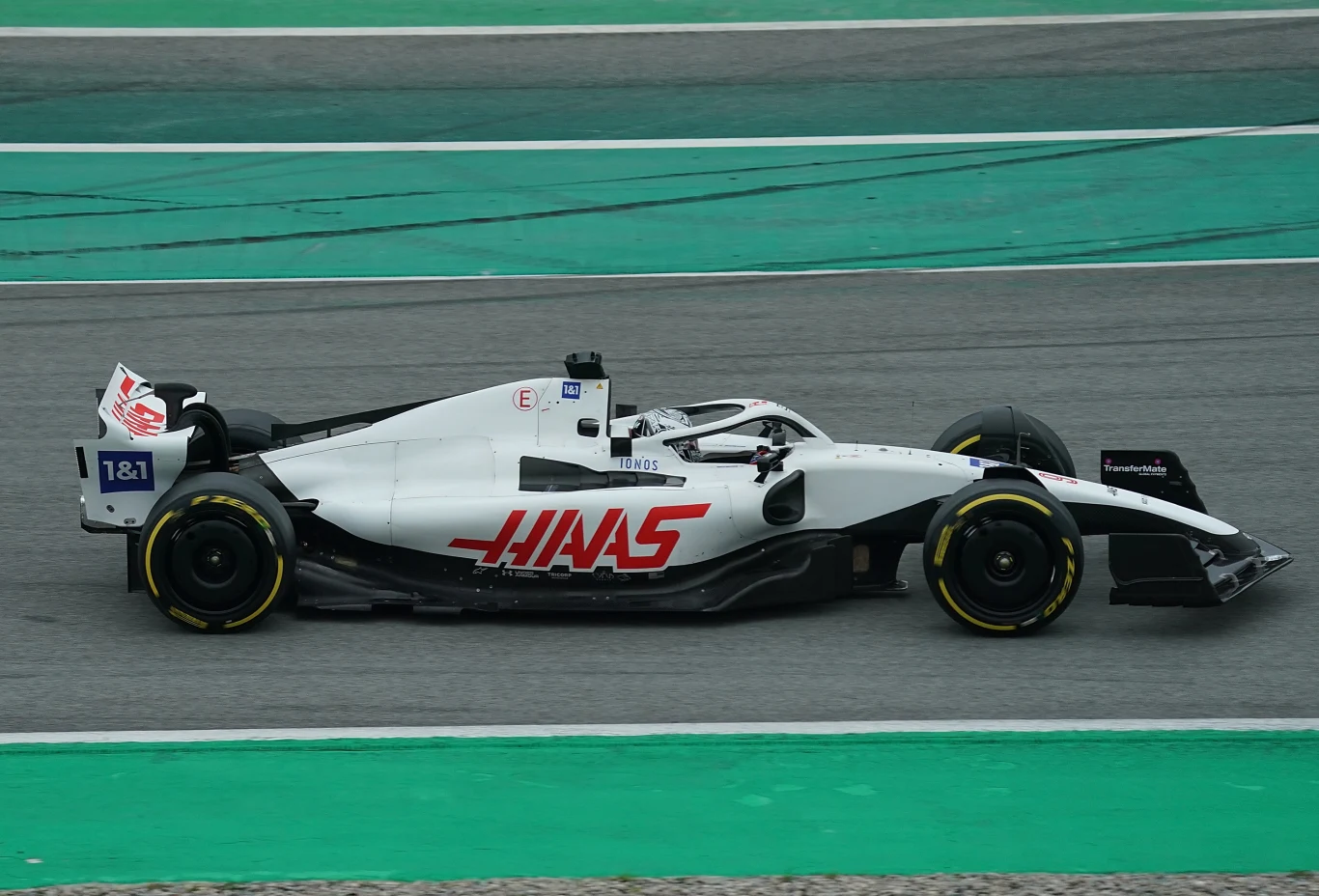 Na bolidzie Haas prowadzonym przez Mazepina ostatniego dnia testów w Barcelonie nie było już loga Uralkali