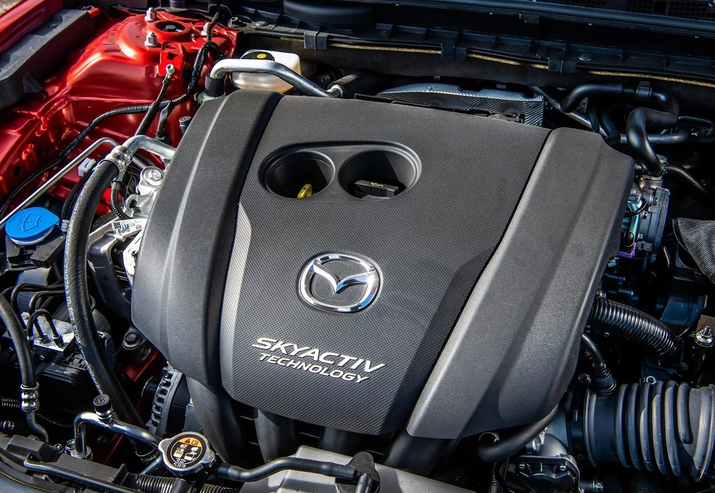 Dwusuwowy diesel Mazdy wykorzystuje technologię Skyactiv