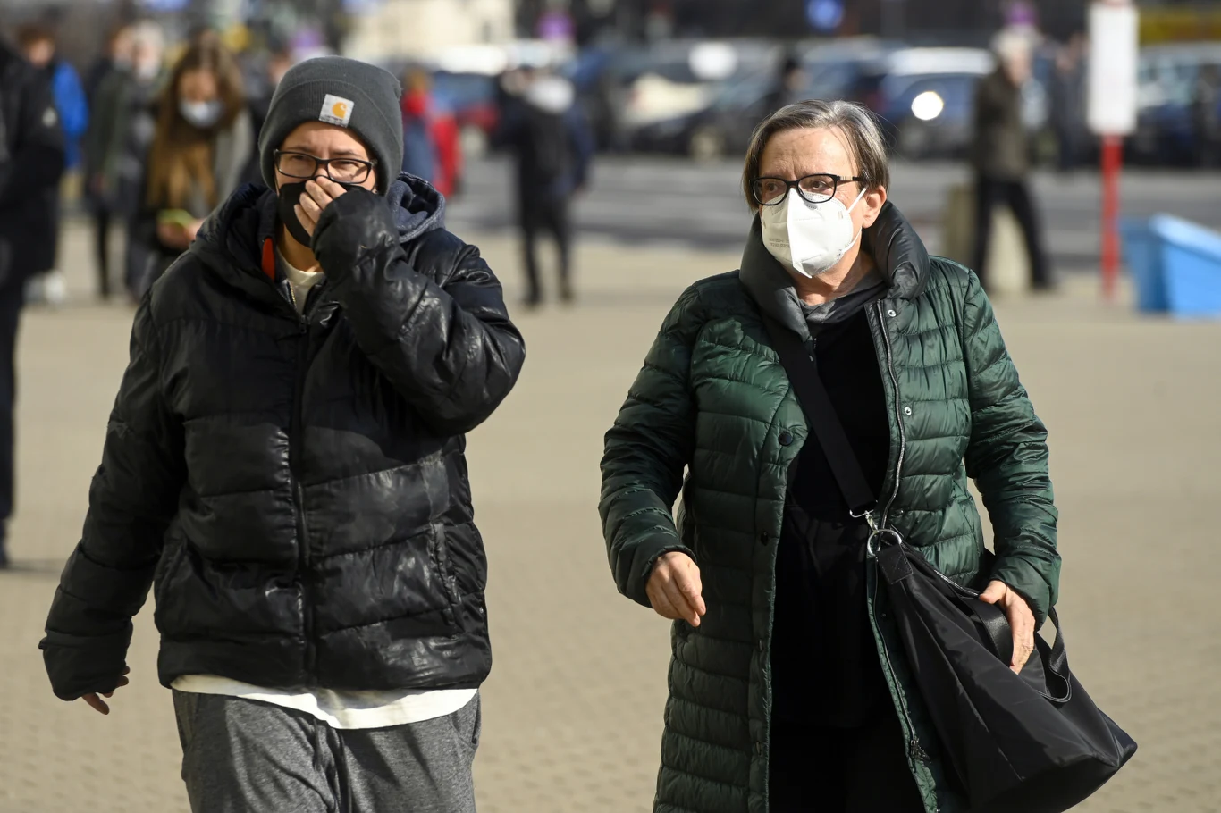 Na pogrzeb przybyły także Agnieszka Holland i Katarzyna Adamik Na pogrzeb przybyły także Agnieszka Holland i Katarzyna Adamik