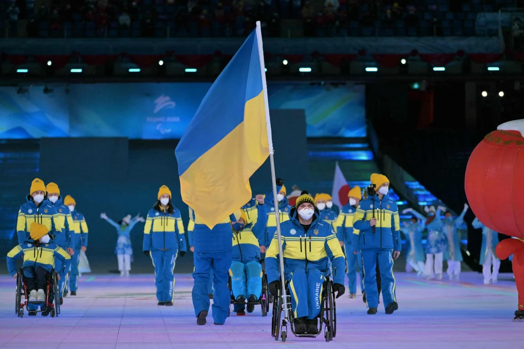 Ukraińscy sportowcy na ceremonii otwarcia zimowej paraolimpiady w Pekinie Ukraińscy sportowcy na ceremonii otwarcia zimowej paraolimpiady w Pekinie