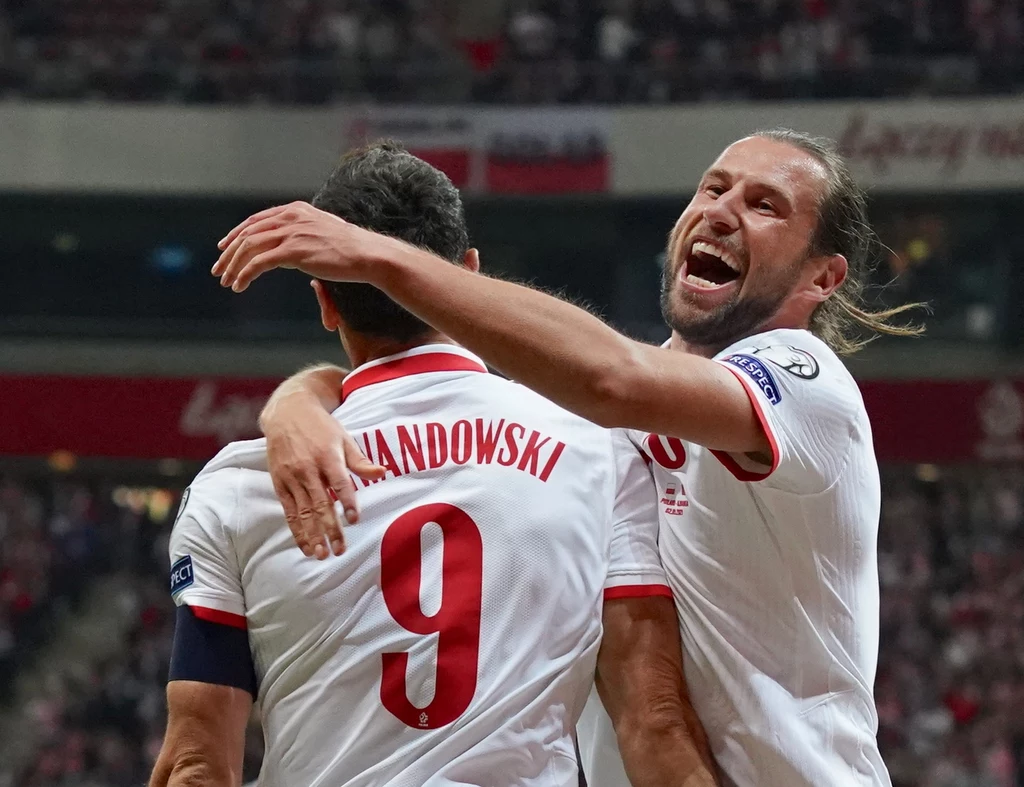 Wojna w Ukrainie. Co z barażem reprezentacji Polski? Tego wciąż nie wiadomo. Na zdjęciu: Robert Lewandowski i Grzegorz Krychowiak