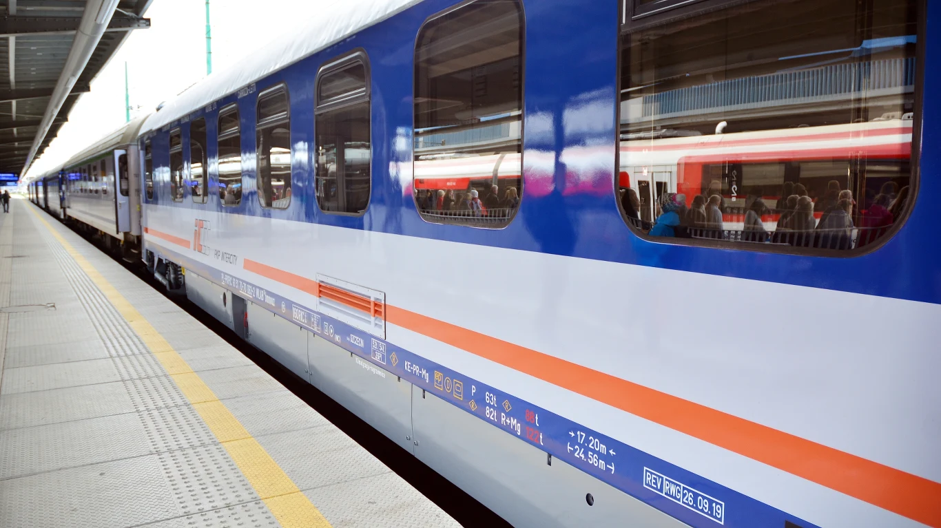 PKP Intercity skraca czas przejazdu pociągów PKP Intercity skraca czas przejazdu pociągów