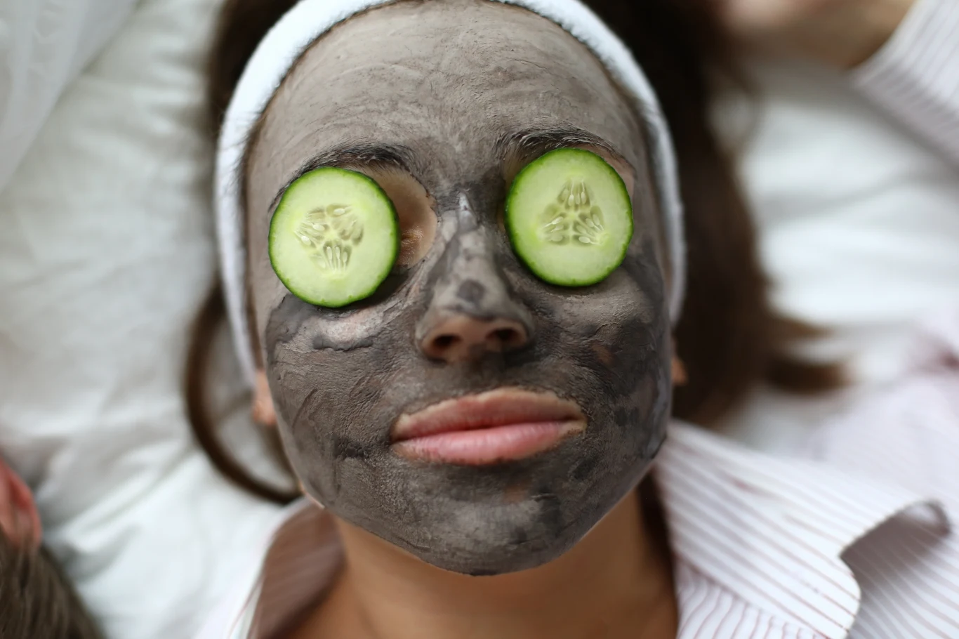 Zaletą domowych maseczek na twarz jest możliwość dowolnego doboru składników Zaletą domowych maseczek na twarz jest możliwość dowolnego doboru składników