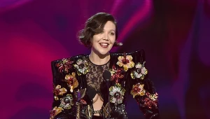 Maggie Gyllenhaal z nagrodą Independent Spirit Awards (6 marca 2022)