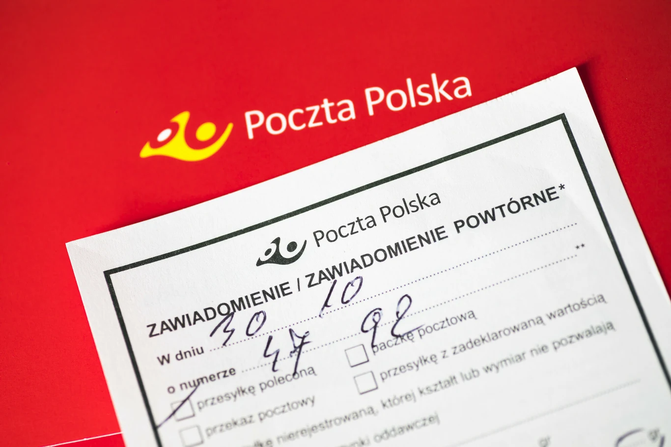 Dlaczego listonosz zostawia awizo, chociaż jesteśmy w domu? Dlaczego listonosz zostawia awizo, chociaż jesteśmy w domu?