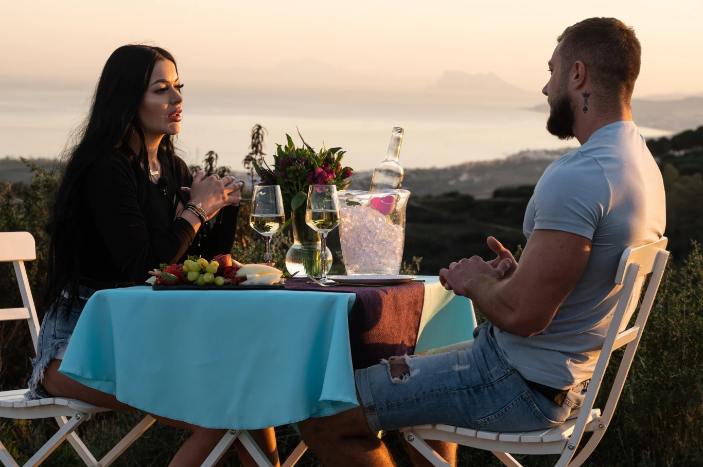 "Love Island. Wyspa Miłości" "Love Island. Wyspa Miłości"