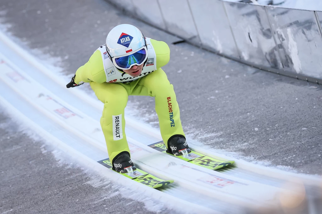 Mistrzostwa świata w lotach narciarskich: Vikersund. O której godzinie dzisiaj skoki? Na zdjęciu Kamil Stoch
