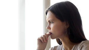 Kołatanie serca, bóle brzucha i problemy ze snem. Organizm woła o pomoc