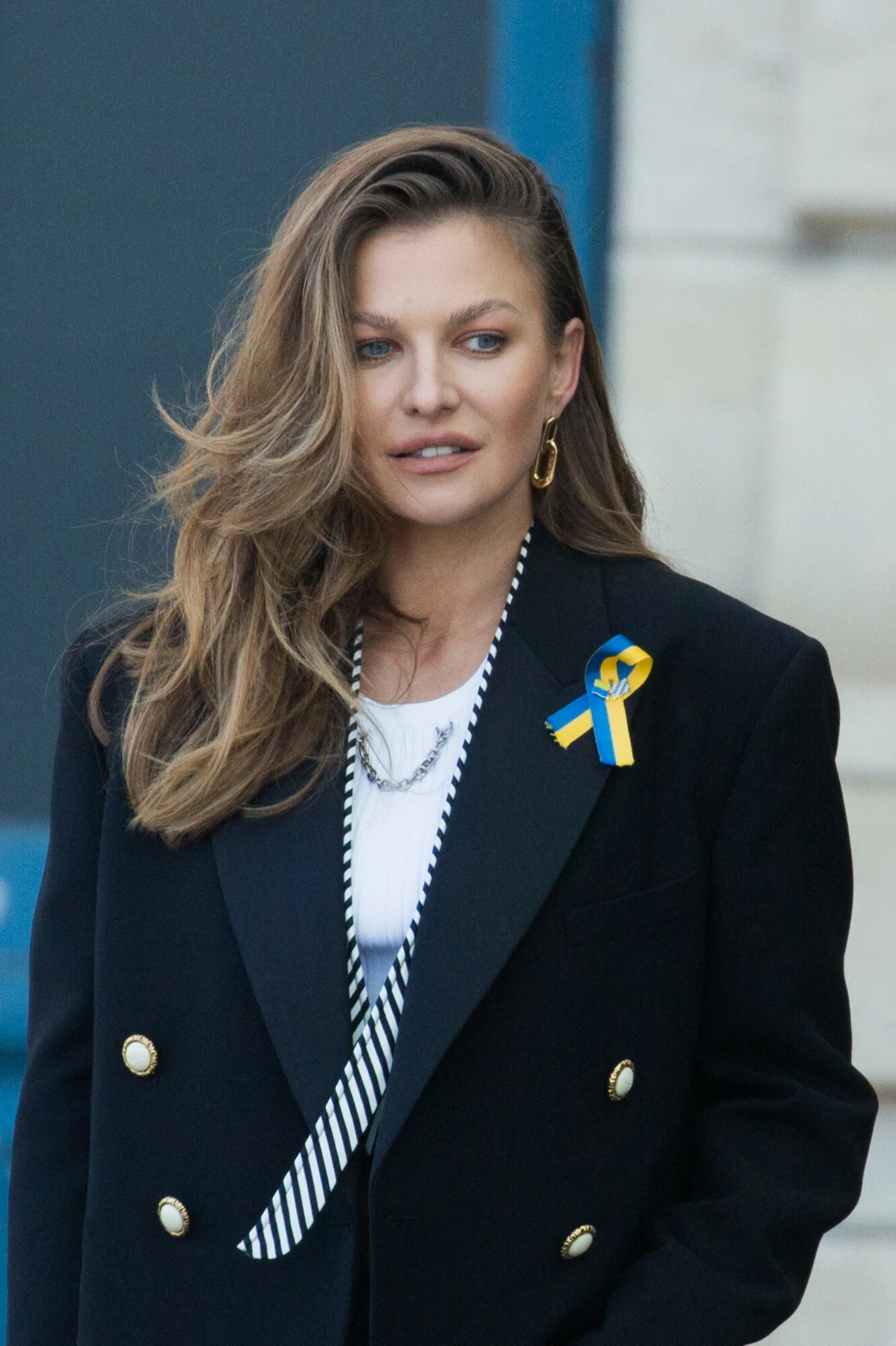 Anna Lewandowska na pokazie Louis Vuitton w Paryżu