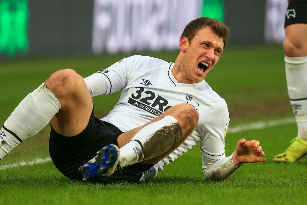 Krystian Bielik w barwach Derby County Krystian Bielik w barwach Derby County