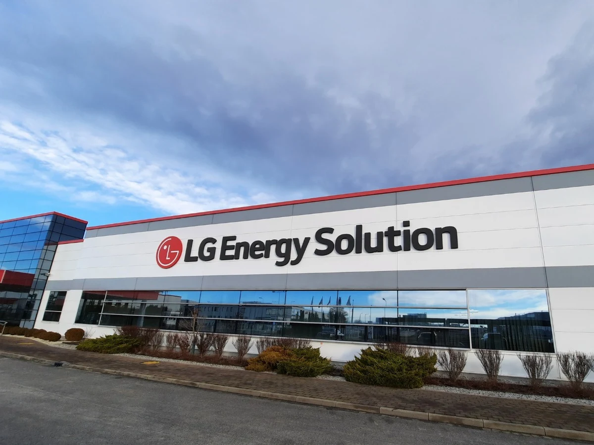W zakładach LG Energy Solution planowane jest osiągnięcie produkcji na poziomie 100 GWh rocznie, co powinno zaspokoić około 60 proc. zapotrzebowania na akumulatory w całej Europie /LG Energy Solution Wrocław