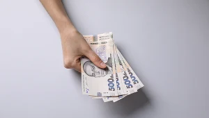 Jak banki mogą pomóc uchodźcom