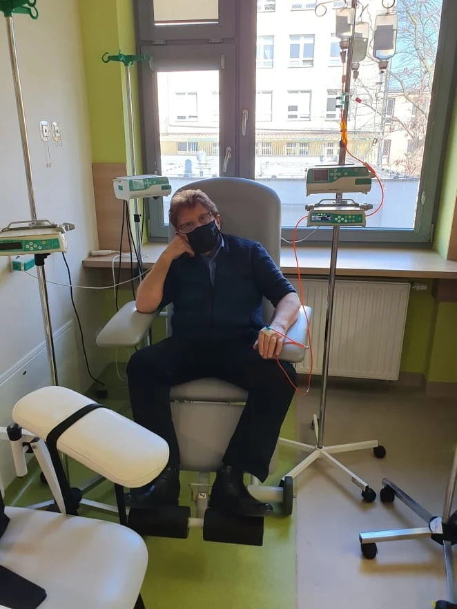 Krzysztof Cwynar w szpitalu przechodzi chemioterapię Krzysztof Cwynar w szpitalu przechodzi chemioterapię