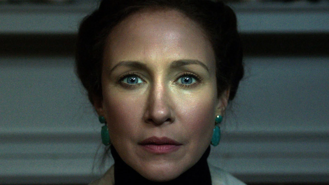 Kadr z filmu Obecność. Vera Farmiga Dystr. Warner Bros Kadr z filmu Obecność. Vera Farmiga Dystr. Warner Bros