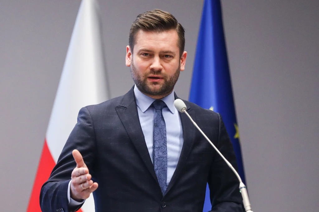 Kamil Bortniczuk, minister sportu i turystyki 
