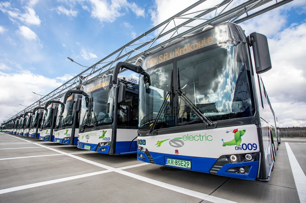 Autobusy elektryczne - w polskich miastach jeździ już kilkaset takich pojazdów. W następnych latach będzie ich jeszcze więcej