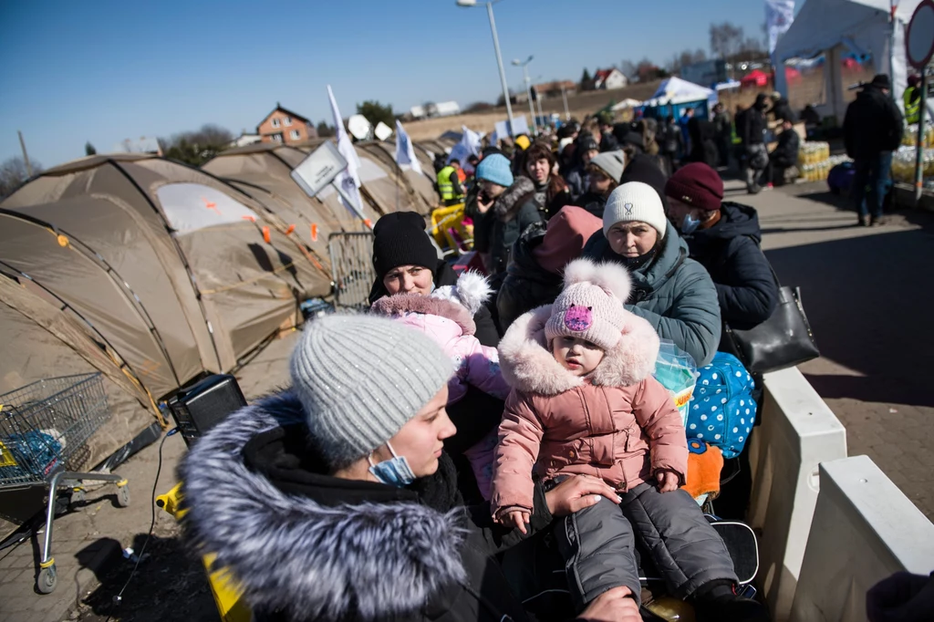 Granicę z Polską przekroczyło już ponad 1,5 miliona uchodźców z Ukrainy. Wielu z nich chce w Polsce podjąć pracę Granicę z Polską przekroczyło już ponad 1,5 miliona uchodźców z Ukrainy. Wielu z nich chce w Polsce podjąć pracę